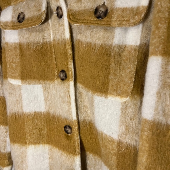 Universal Thread Shacket - Picture 2 of 3